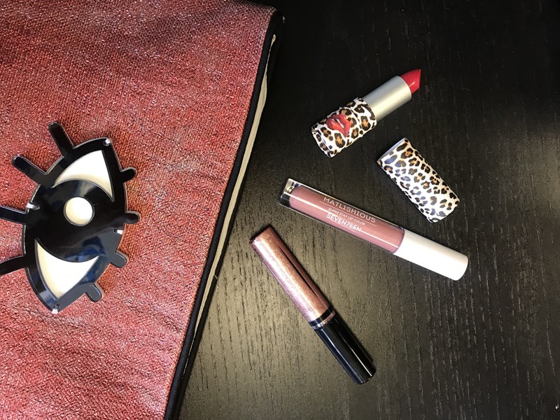 The Lipstick Challenge: Οι editors του ELLE.gr αποκαλύπτουν τα κραγιόν που έχουν πάντα στην τσάντα τους - εικόνα 7