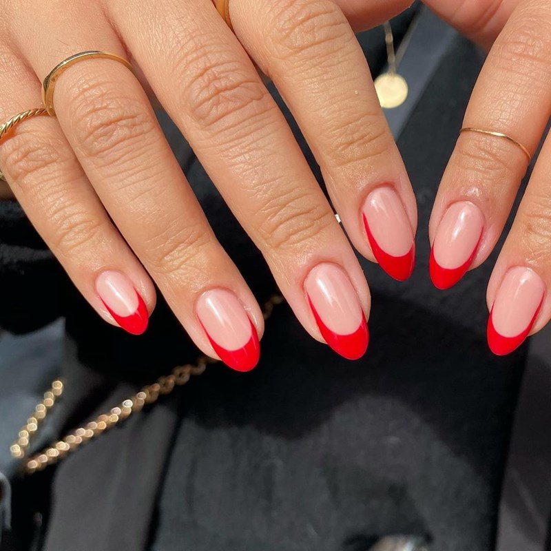 Υπάρχει κάτι πιο κλασικό για το μανικιούρ μας από το κόκκινο; - εικόνα 2