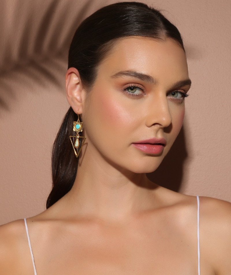 8 κοσμήματα που ταιριάζουν τέλεια με τη μαυρισμένη σου επιδερμίδα - εικόνα 5