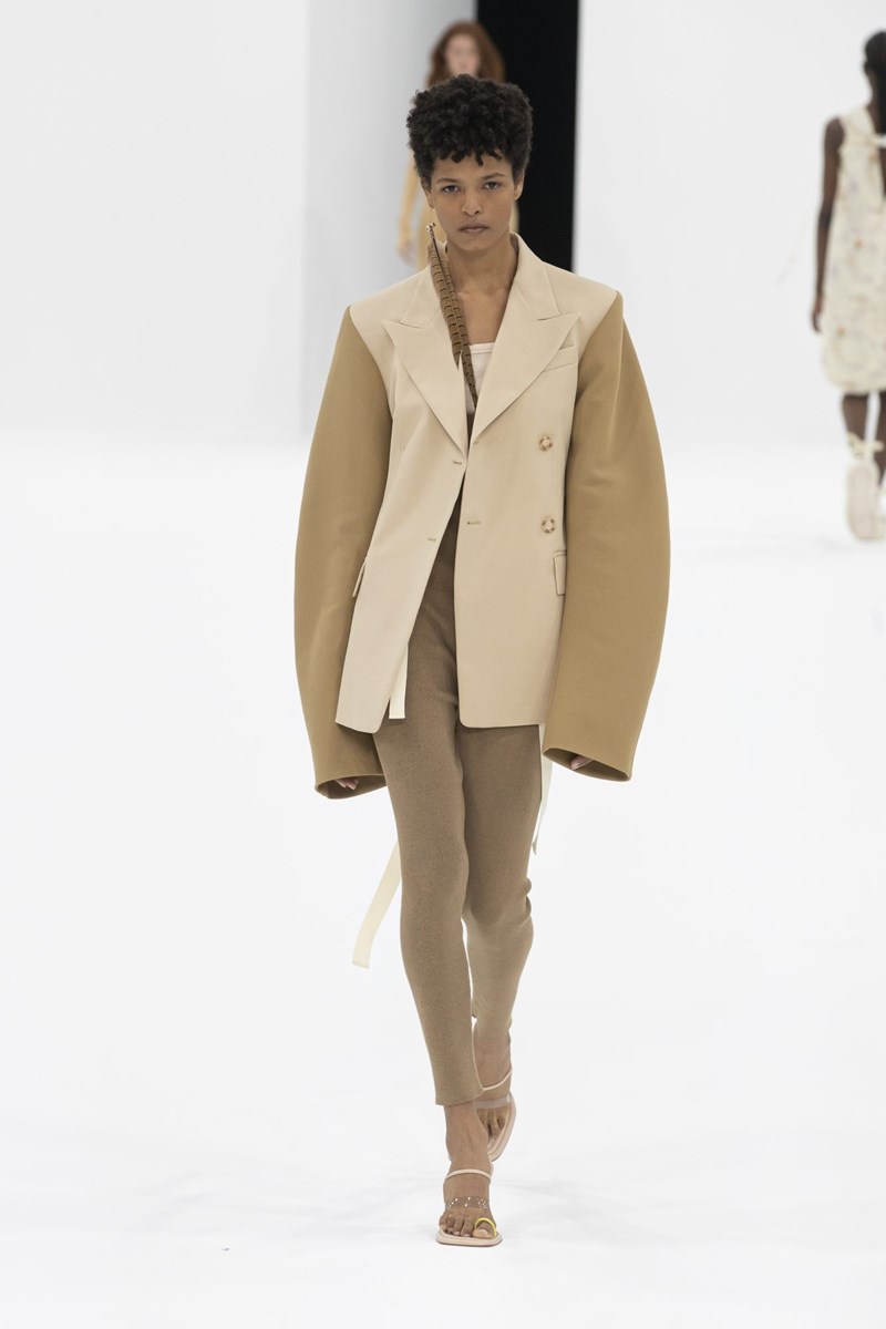 Sportmax Spring/Summer 2022: Μια συλλογή συνώνυμη της γαλήνης - εικόνα 6