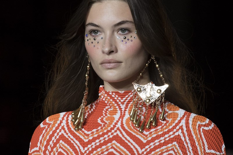 Όλα τα beauty trends που ξεχωρίσαμε από την Εβδομάδα Μόδας στο Μιλάνο - εικόνα 5