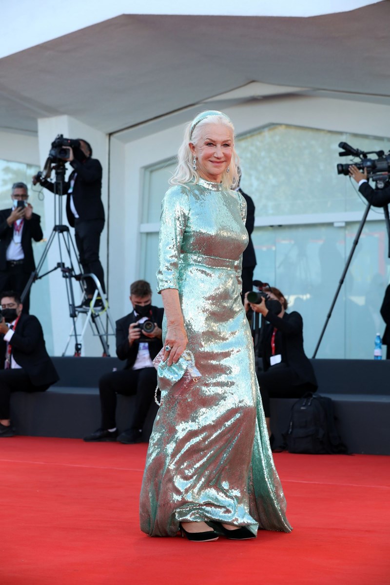 Φεστιβάλ Βενετίας: Τα ωραιότερα looks στο κόκκινο χαλί - εικόνα 5