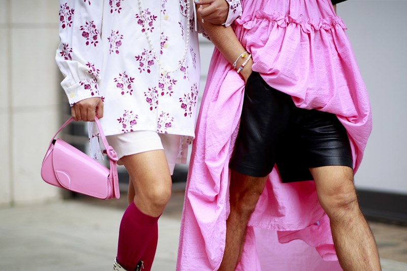 London Fashion Week: Το street style επέστρεψε στην βρετανική πρωτεύουσα και είναι πιο fun από κάθε άλλη φορά - εικόνα 20