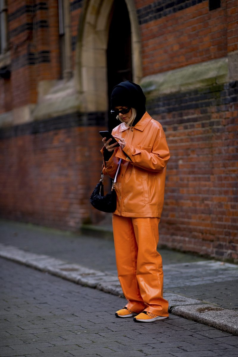 London Fashion Week: Το street style επέστρεψε στην βρετανική πρωτεύουσα και είναι πιο fun από κάθε άλλη φορά - εικόνα 18