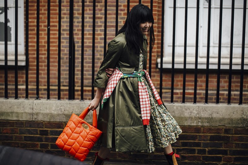 London Fashion Week: Το street style επέστρεψε στην βρετανική πρωτεύουσα και είναι πιο fun από κάθε άλλη φορά - εικόνα 8