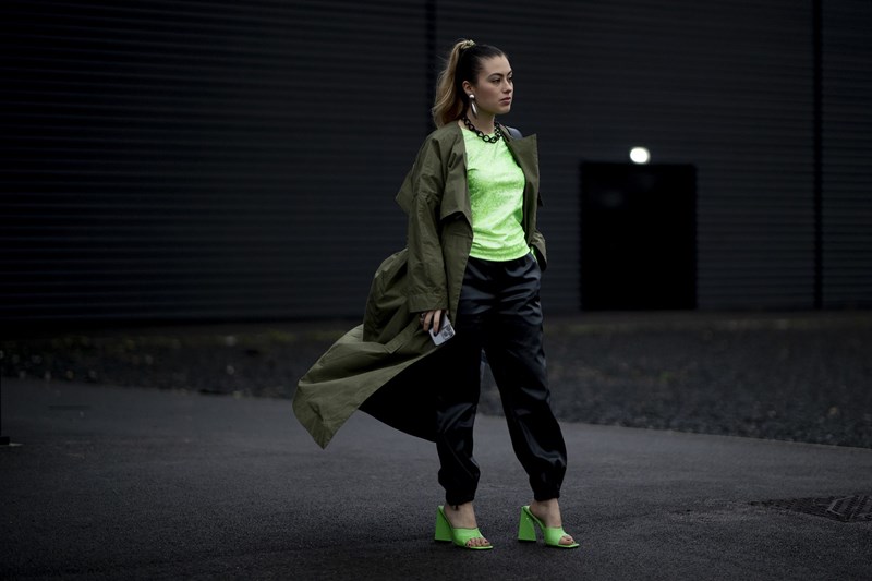 London Fashion Week: Το street style επέστρεψε στην βρετανική πρωτεύουσα και είναι πιο fun από κάθε άλλη φορά - εικόνα 17