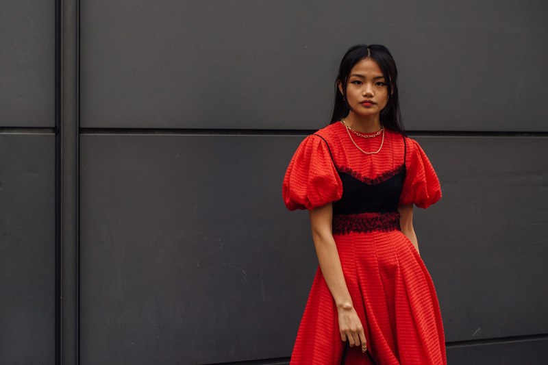 London Fashion Week: Το street style επέστρεψε στην βρετανική πρωτεύουσα και είναι πιο fun από κάθε άλλη φορά - εικόνα 23