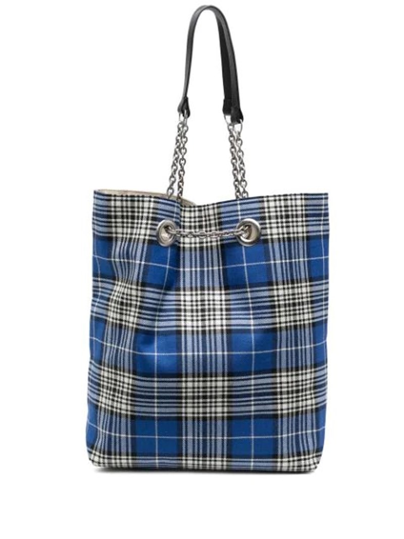 Το καρό θα ορίσει τον χειμώνα μας: 20 κομμάτια για να είσαι πλήρως προετοιμασμένη - εικόνα 14