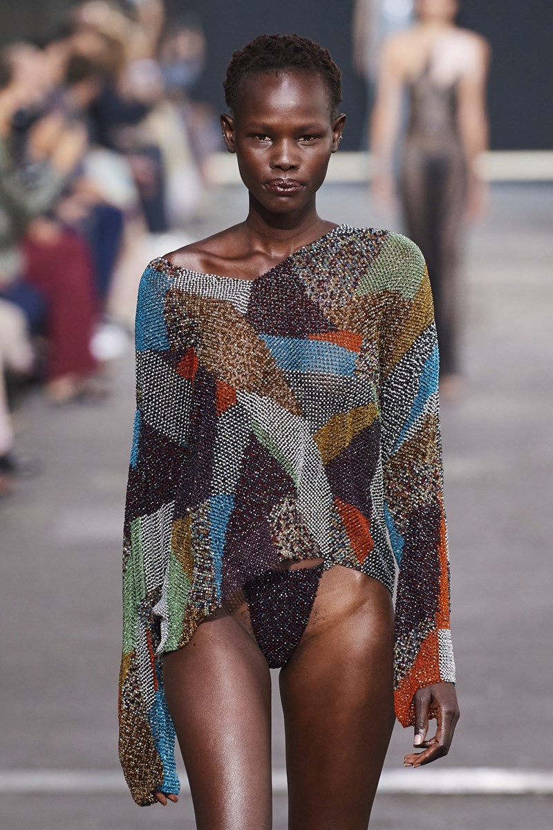 Η νέα συλλογή του οίκου Missoni λατρεύει τα μοτίβα και τα ζωηρά χρώματα #MFW - εικόνα 10