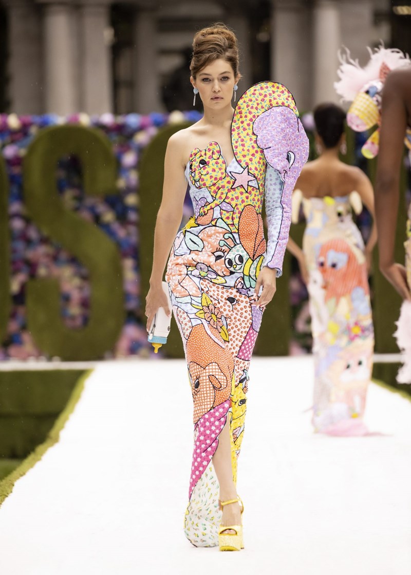 NYFW: Η Gigi Hadid είχε την αμέριστη προσοχή μας (κι όχι άδικα!) - εικόνα 2