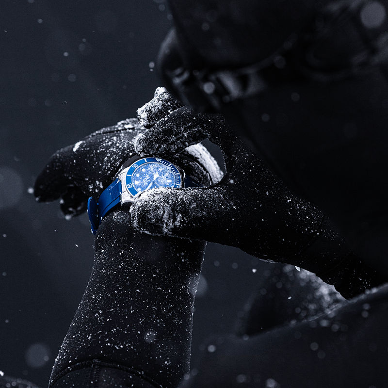 Η Tudor βουτά σε παγωμένα νερά παρέα με τον Morgan Bourc'his - εικόνα 2