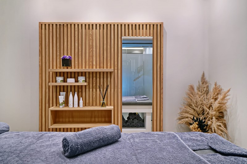 Άνοιξε τις πύλες του το πολυτελές Radisson Blu Zaffron Resort στη Σαντορίνη - εικόνα 4