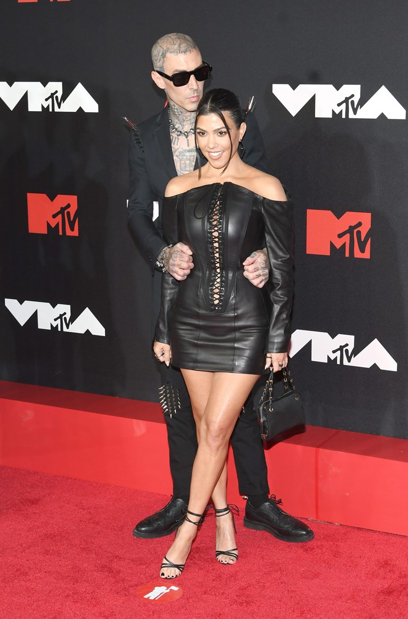 Αυτές ήταν οι ωραιότερες εμφανίσεις στο κόκκινο χαλί των VMAs 2021 - εικόνα 13