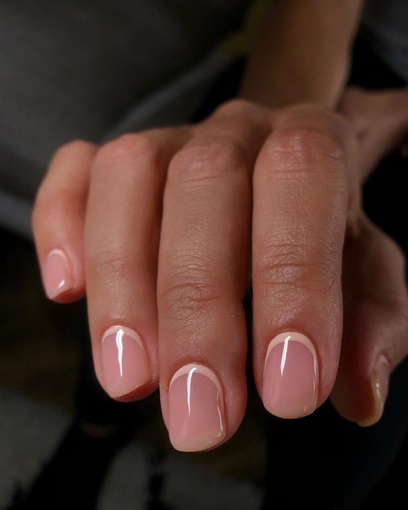 Το γαλλικό μανικιούρ αλλιώς: Το επόμενο nail trend που θα τολμήσουμε - εικόνα 2