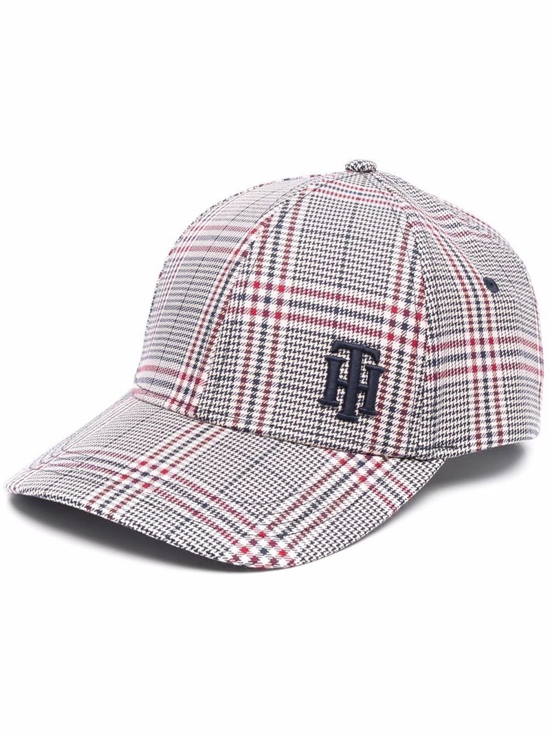 Το καρό θα ορίσει τον χειμώνα μας: 20 κομμάτια για να είσαι πλήρως προετοιμασμένη - εικόνα 10