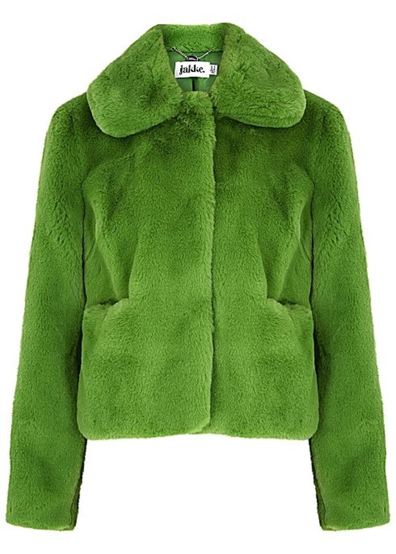 8 πανωφόρια από συνθετική γούνα που πρέπει να προστεθούν στις κρεμάστρες σου πριν μπει ο χειμώνας - εικόνα 7