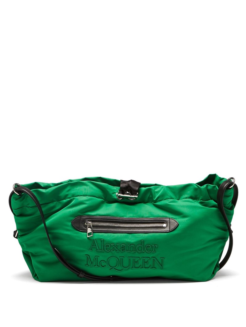 12 bold items για να ντυθείς στα χρώματα του Pedro Almodovar - εικόνα 11