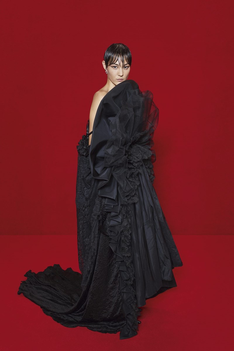 Ο οίκος Balenciaga διοργάνωσε ένα red carpet-υπερθέαμα και έντυσε τους Simpsons με τις δημιουργίες του - εικόνα 8