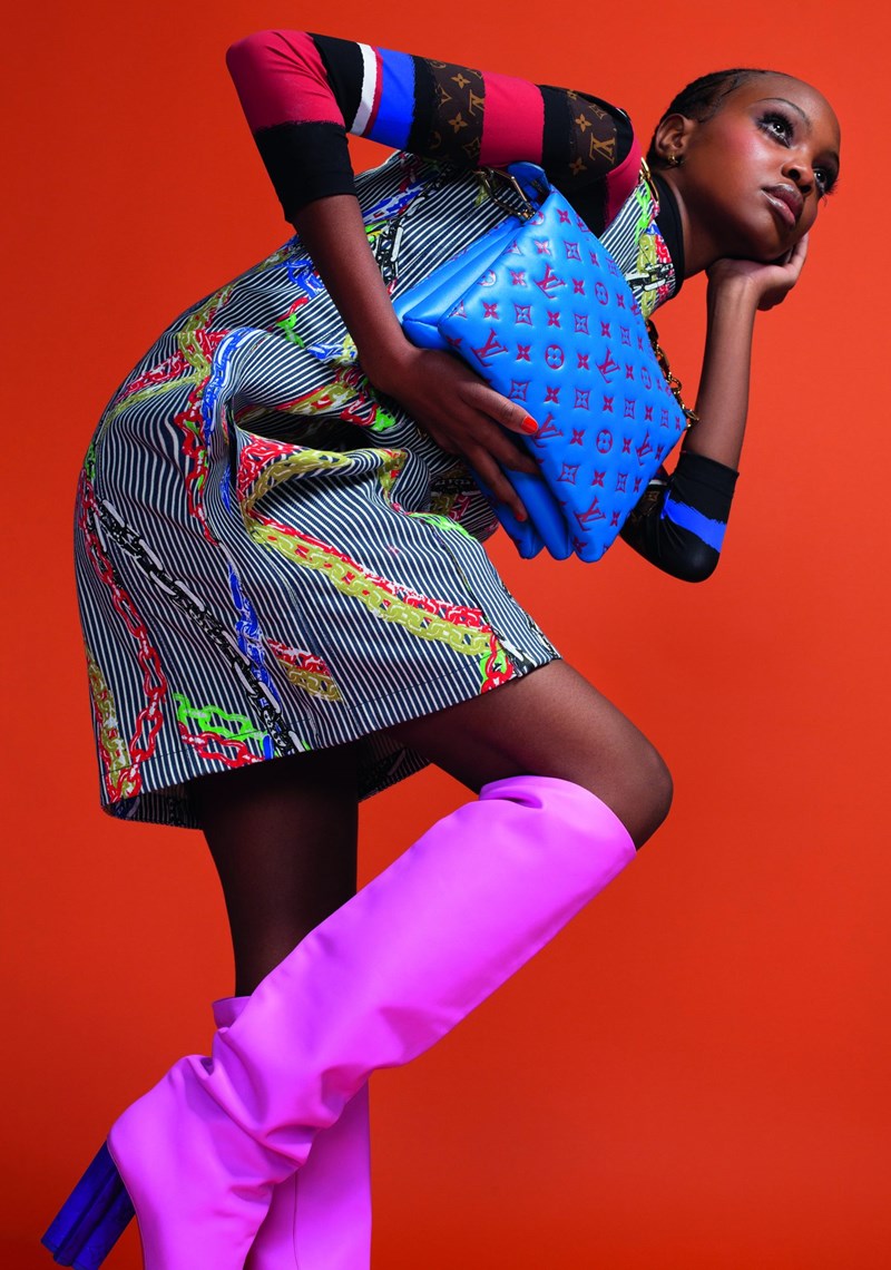 Bold χρώματα και prints γεμάτα ένταση: Τα 2 στοιχεία που χρειάζονται τα αξεσουάρ του φετινού φθινοπώρου - εικόνα 3