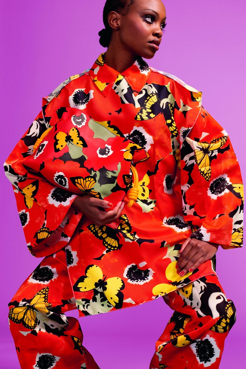 Bold χρώματα και prints γεμάτα ένταση: Τα 2 στοιχεία που χρειάζονται τα αξεσουάρ του φετινού φθινοπώρου - εικόνα 5