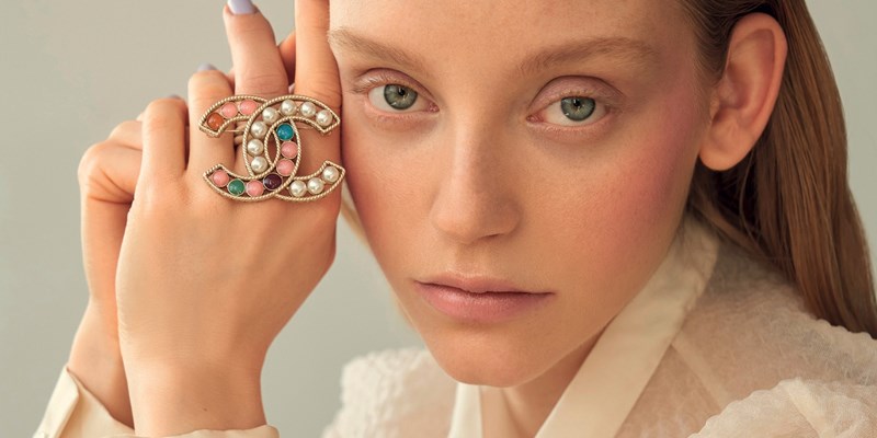 ELLE Νοεμβρίου: Η μόδα του χειμώνα επαναστατεί - εικόνα 6