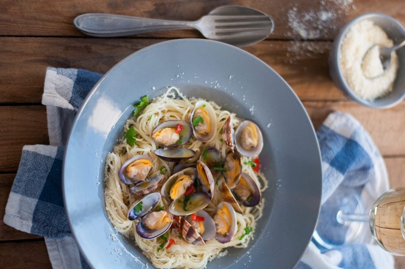 Παγκόσμια Ημέρα Ζυμαρικών: 4 +1 μακαρονάδες που θα τρελάνουν τον ουρανίσκο σου - εικόνα 3