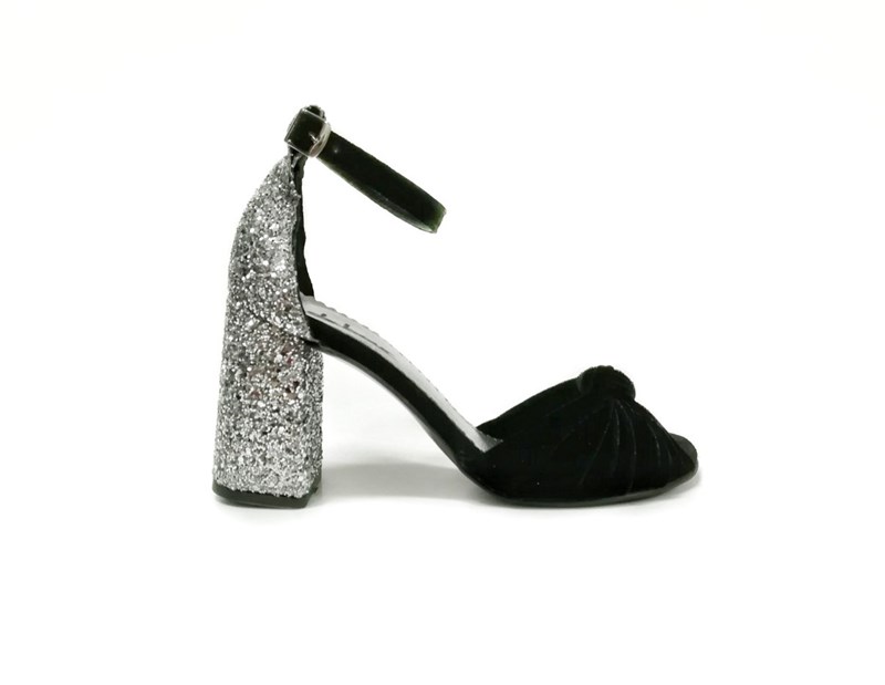 ζευγάρια ψηλοτάκουνα