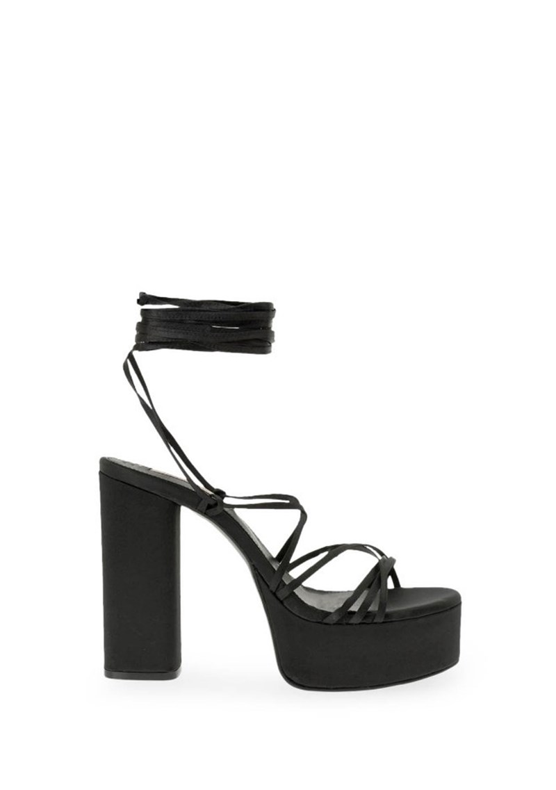 ζευγάρια ψηλοτάκουνα