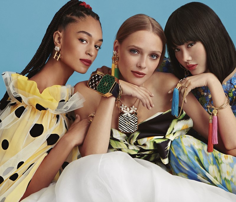 Η πρώτη beauty συλλογή της Carolina Herrera βρίσκεται μια ανάσα μακριά από το νεσεσέρ μας - εικόνα 3