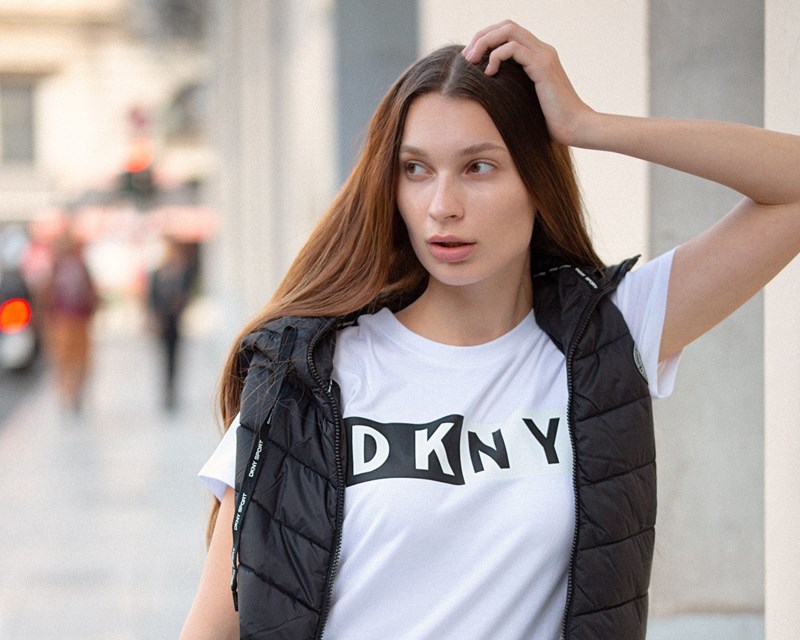 DKNY: Η νέα συλλογή του Νεοϋορκέζικου brand αποτίει φόρο τιμής στις πιο hot τάσεις της σεζόν - εικόνα 2
