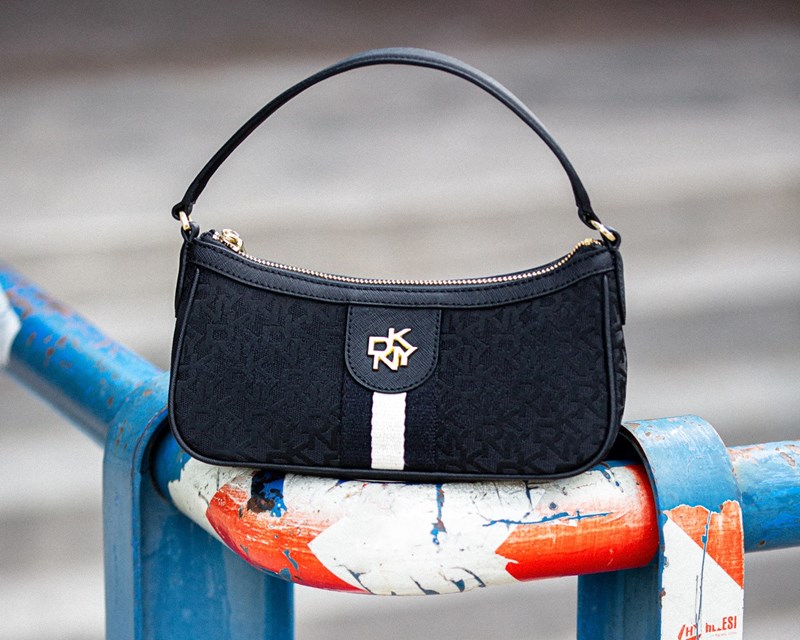 DKNY: Η νέα συλλογή του Νεοϋορκέζικου brand αποτίει φόρο τιμής στις πιο hot τάσεις της σεζόν - εικόνα 5