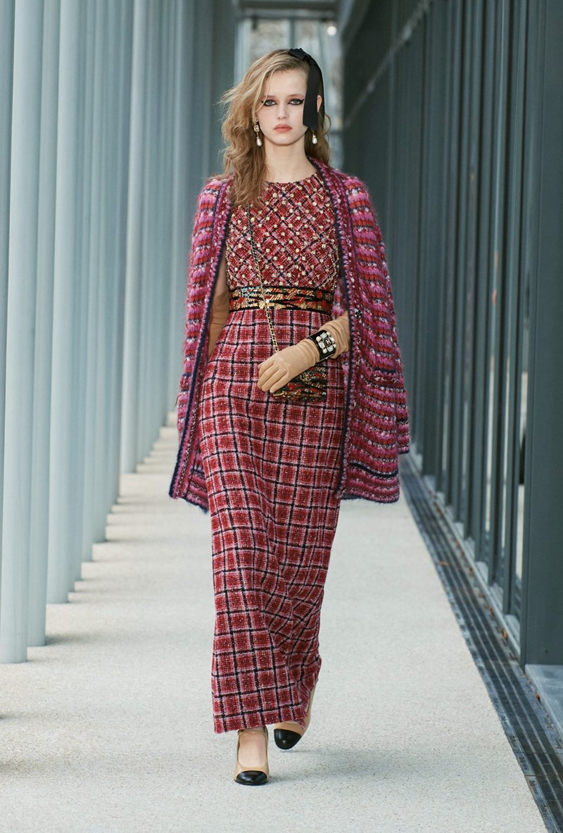 Όλα όσα ξεχωρίσαμε από το Métiers d’Art 2022 show του οίκου Chanel - εικόνα 8