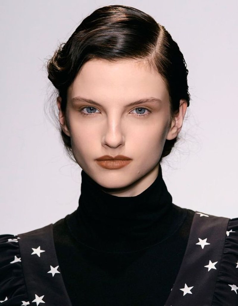 Party Season: 6 χτενίσματα που ταιριάζουν τέλεια με το little black dress σου - εικόνα 6