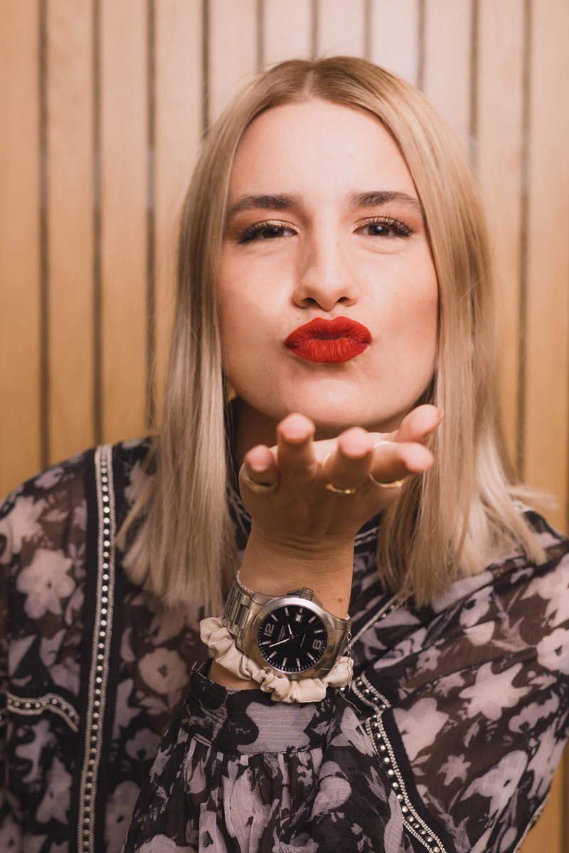 3 festive μακιγιάζ που οι editors του ELLE σου προτείνουν χωρίς δεύτερη σκέψη - εικόνα 5