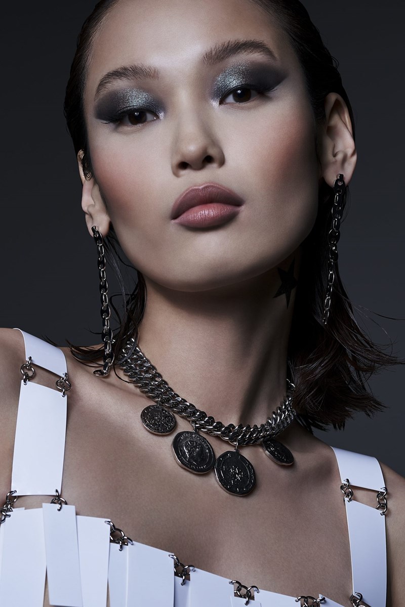 Βλέμμα στο μέλλον: 5 ακαταμάχητα μακιγιάζ που θα ορίσουν την νέα χρονιά - εικόνα 2