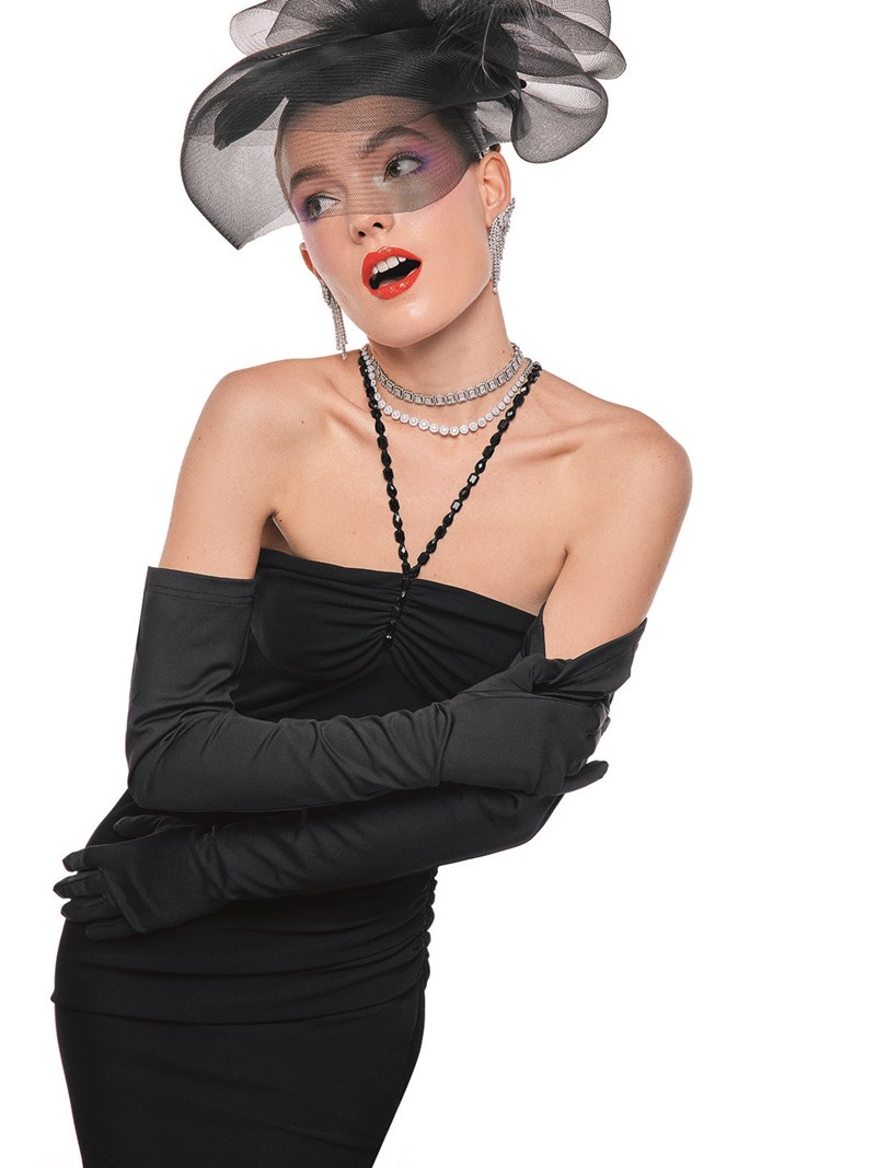 Το μόνο που χρειάζεσαι σήμερα είναι μια statement εμφάνιση. 13 μοναδικά party looks από εμάς για εσένα - εικόνα 1