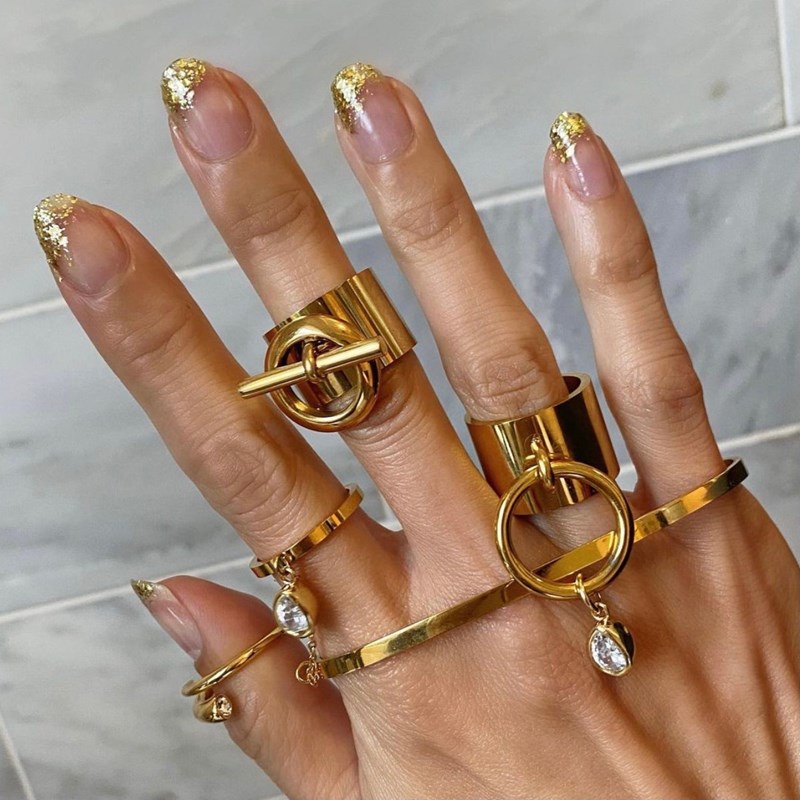 6 festive nail trends για να είσαι στην αλλαγή του χρόνου stylish από τη κορυφή ως τα νύχια - εικόνα 6