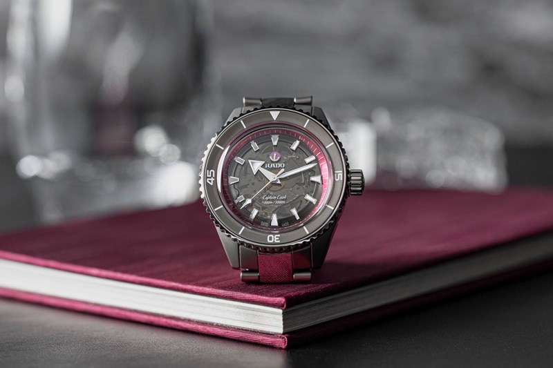 Το Captain Cook High-Tech Ceramic «The Pink Dial Project» - εικόνα 2