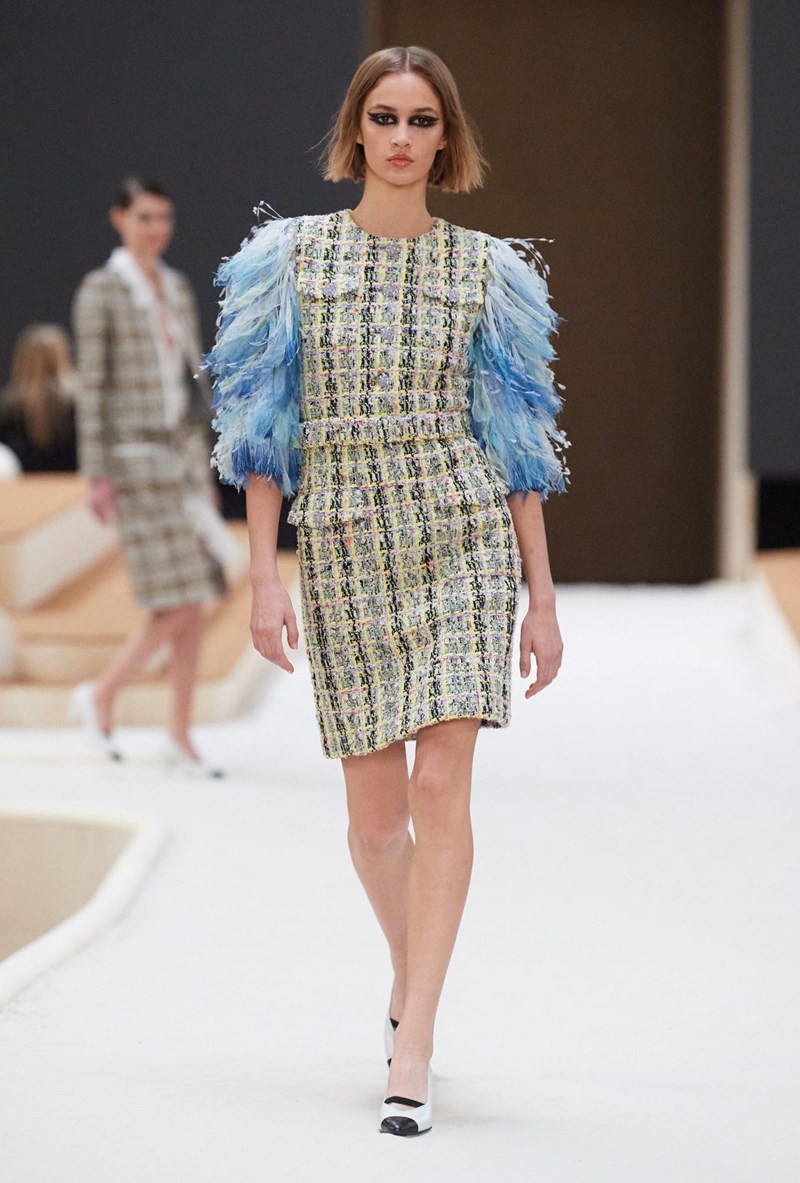 Chanel Couture SS22: Μια συλλογή υψηλής ραπτικής που τιμά την "αιθέρια ελαφρότητα" - εικόνα 7
