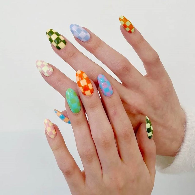 Nail Inspo: 5 trends στο μανικιούρ που δεν θα χάσουν την αξία τους μέσα στο 2022 - εικόνα 2
