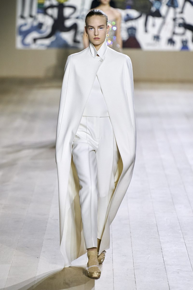 Dior Couture SS22: Όταν η Υψηλή Ραπτική είναι μαγεία μέσα στην απλότητά της - εικόνα 2