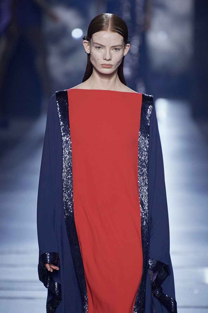 Η couture SS22 συλλογή του οίκου Fendi αποτίει φόρο τιμής στην Αιώνια Πόλη, την Ρώμη - εικόνα 10