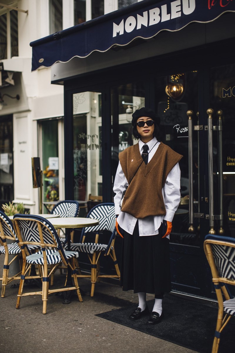 Τα ωραιότερα street style looks από την Ανδρική Εβδομάδα Μόδας για το Φθινόπωρο του 2022 - εικόνα 6