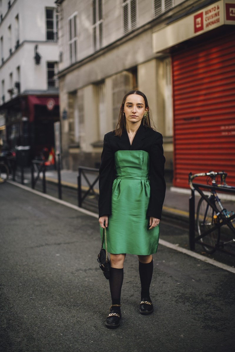 Τα ωραιότερα street style looks από την Ανδρική Εβδομάδα Μόδας για το Φθινόπωρο του 2022 - εικόνα 8