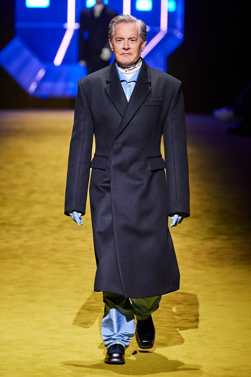 Men's Fashion Week AW22: Ο Jeff Goldblum και o Kyle MacLachlan περπάτησαν στο runway του οίκου Prada - εικόνα 5