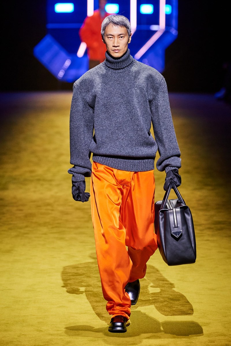 Men's Fashion Week AW22: Ο Jeff Goldblum και o Kyle MacLachlan περπάτησαν στο runway του οίκου Prada - εικόνα 4