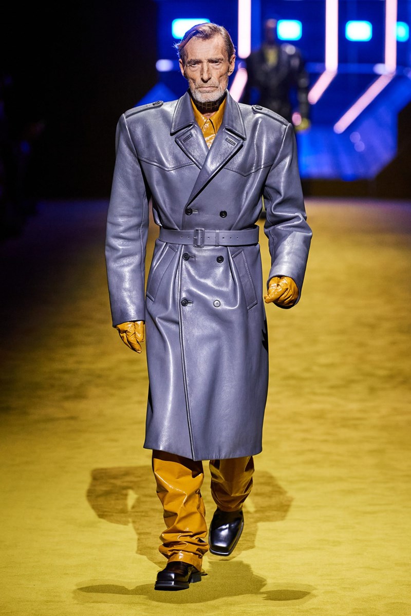 Men's Fashion Week AW22: Ο Jeff Goldblum και o Kyle MacLachlan περπάτησαν στο runway του οίκου Prada - εικόνα 7