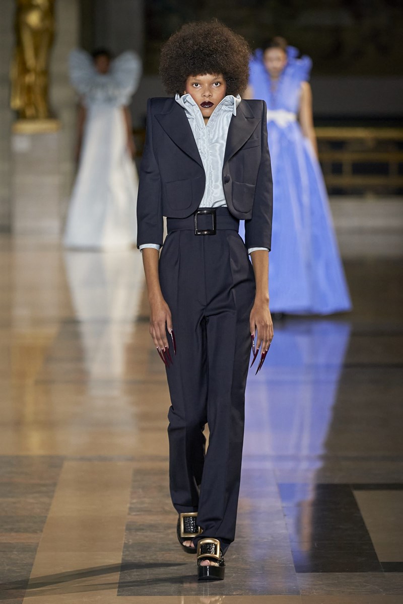 Viktor & Rolf Couture SS22: Μια τρομακτική (υπέροχη!) ιστορία υψηλής ραπτικής - εικόνα 6