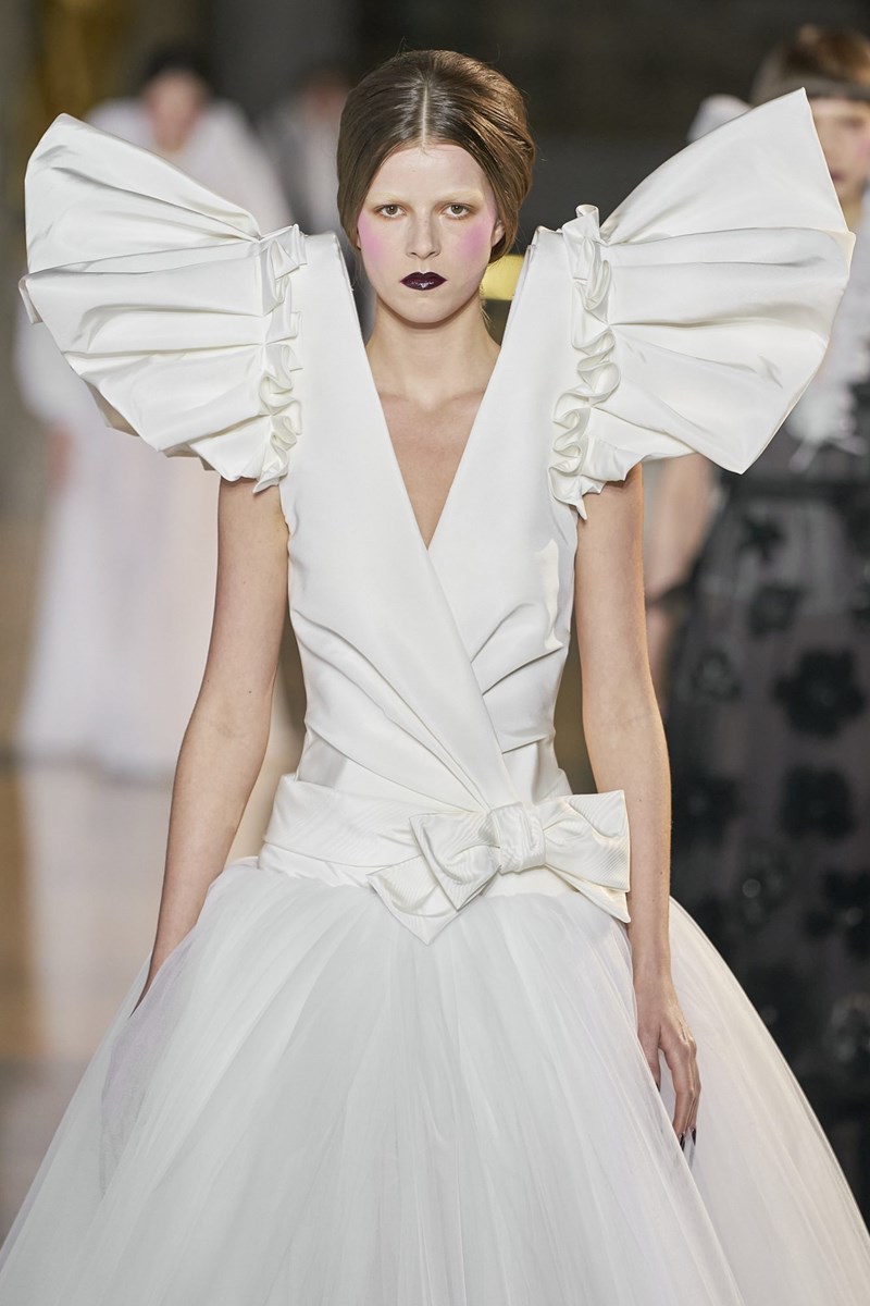 Viktor & Rolf Couture SS22: Μια τρομακτική (υπέροχη!) ιστορία υψηλής ραπτικής - εικόνα 4