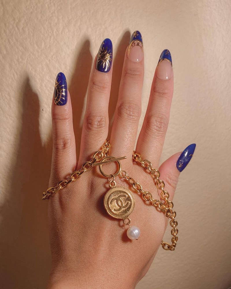 Celestial Nails: Το ιδανικό μανικιούρ για όσες θέλουν κάτι πιο ψαγμένο - εικόνα 2